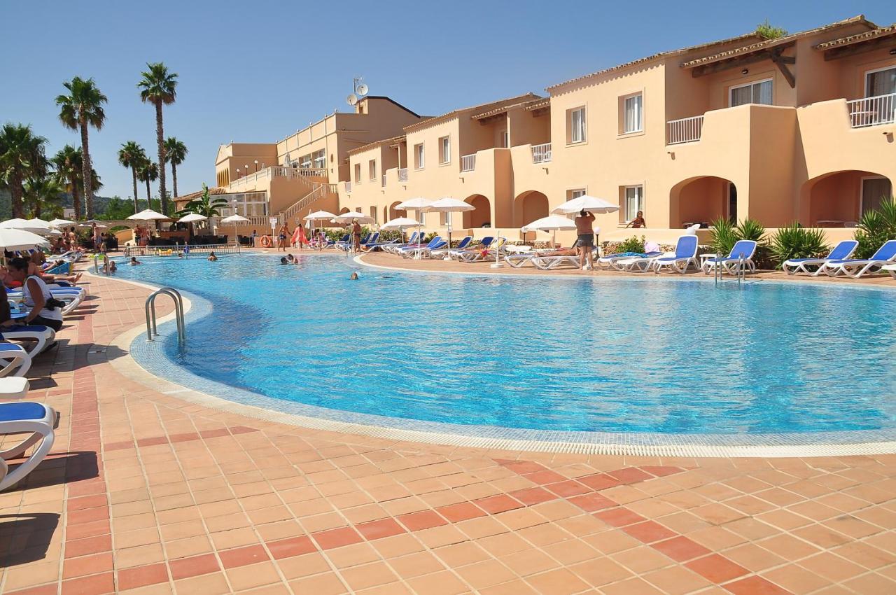 Hotel Arenas De Son Bou Zewnętrze zdjęcie
