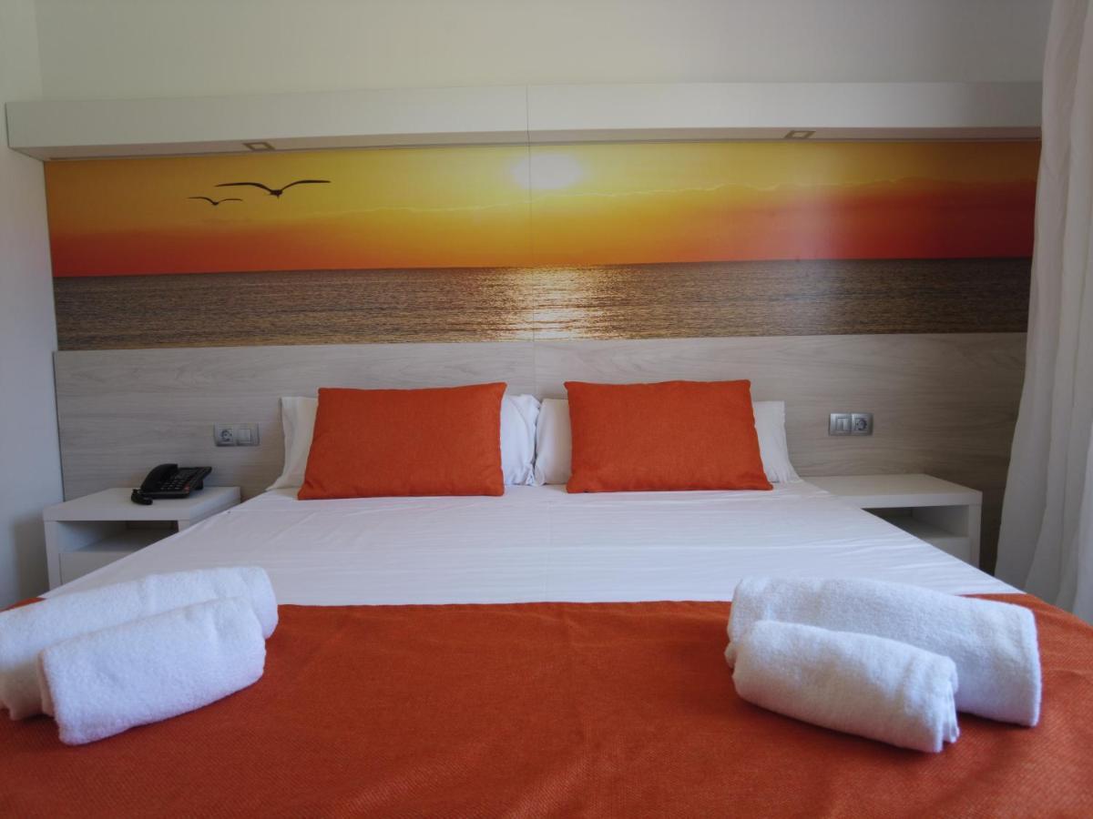 Hotel Arenas De Son Bou Zewnętrze zdjęcie