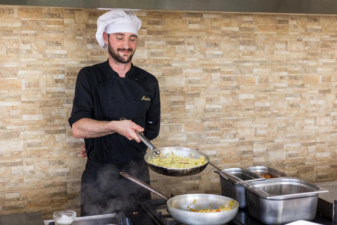 Hotel Arenas De Son Bou Zewnętrze zdjęcie