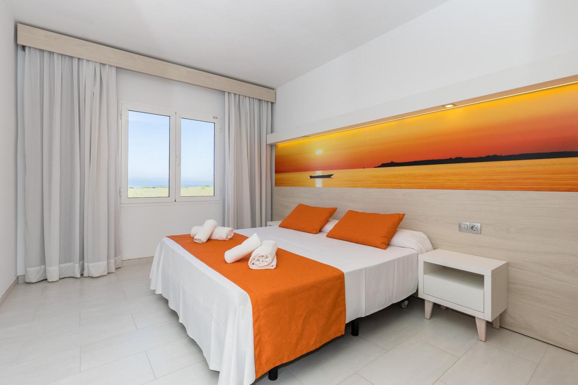 Hotel Arenas De Son Bou Zewnętrze zdjęcie